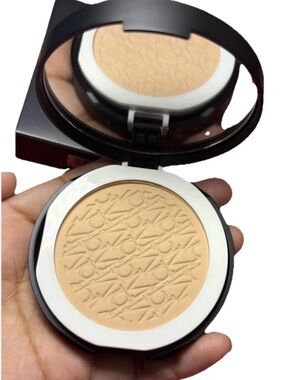 CULT FAV! Bareminerals ORIGINAL TalcFree Pressed Powder Foundation Mineral SPF15